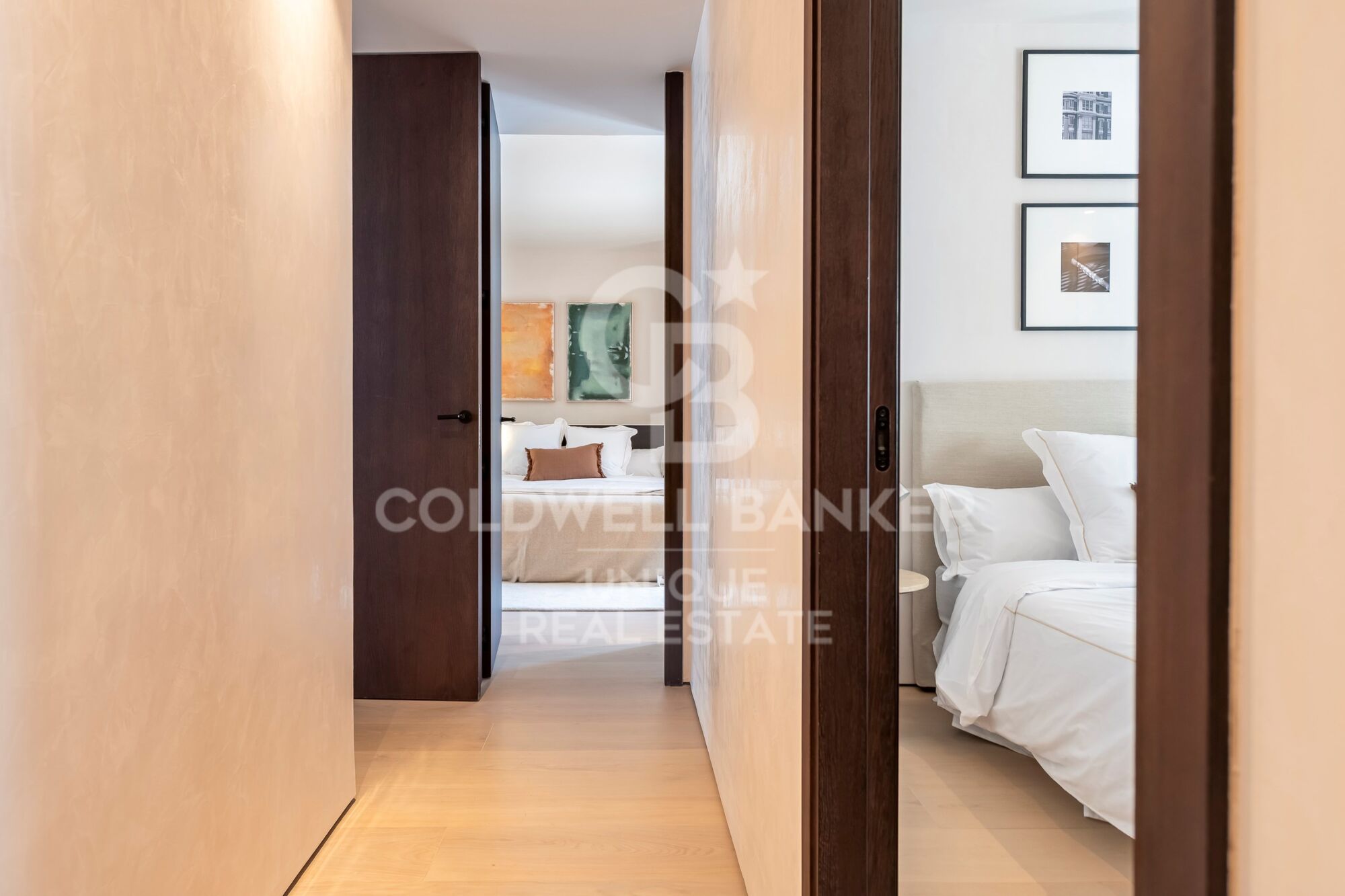 Duplex Penthouse with Terrace and Private Parking in Cortes