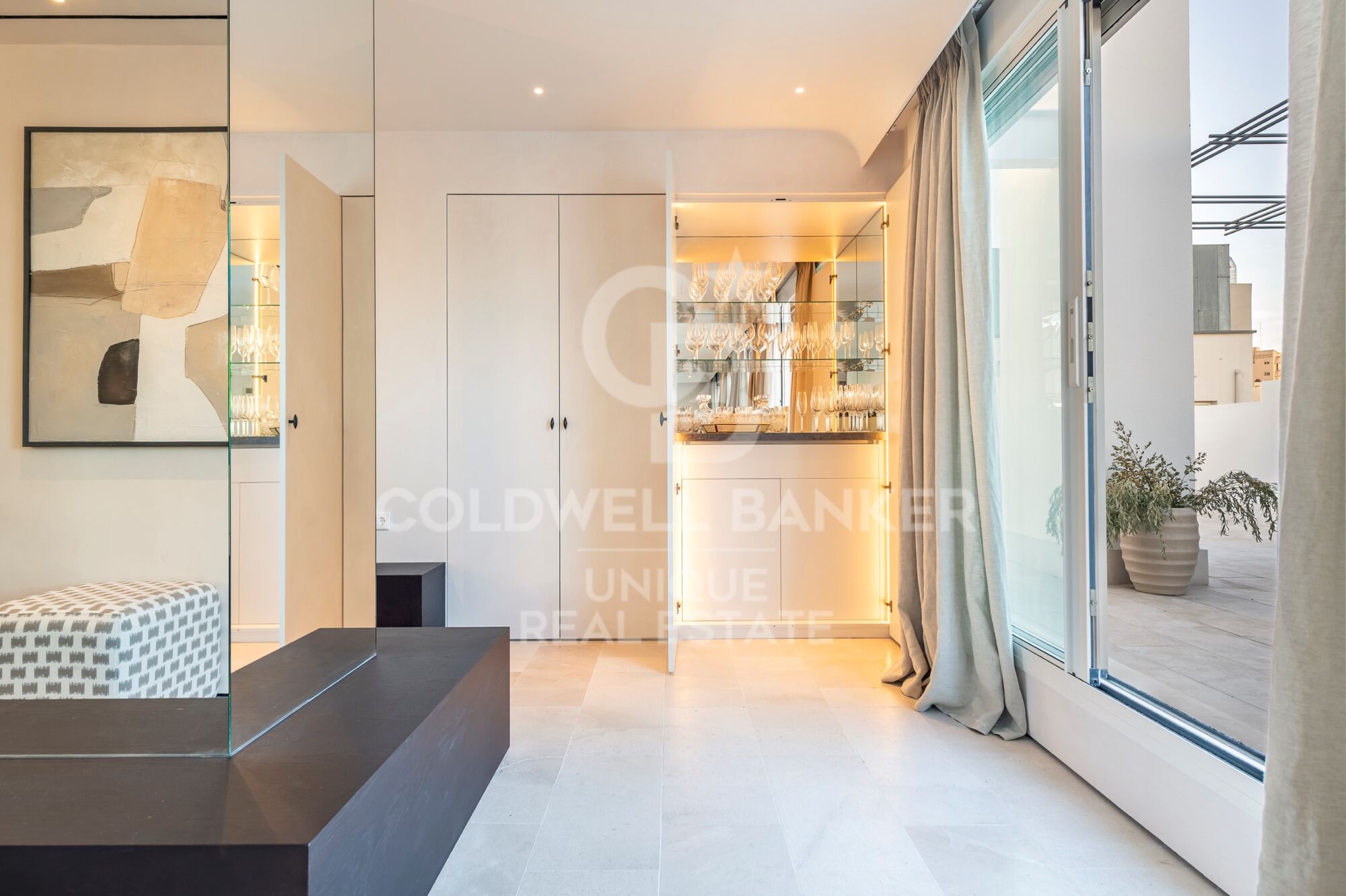 Duplex Penthouse with Terrace and Private Parking in Cortes