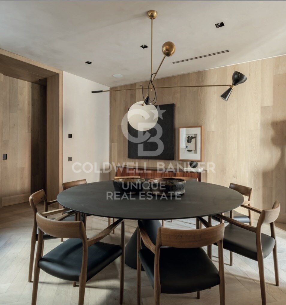 Brand new flat with 3 bedrooms and terrace in Las Cortes