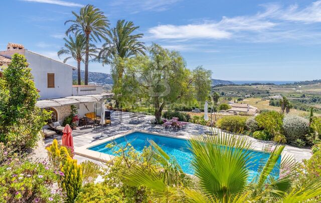 Finca in Teulada mit herrlichem Panoramablick auf das Meer