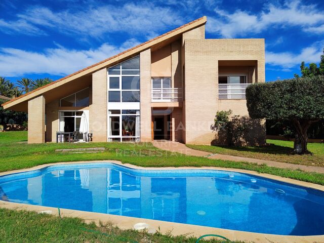 Casa con vistas al mar en Alfinach