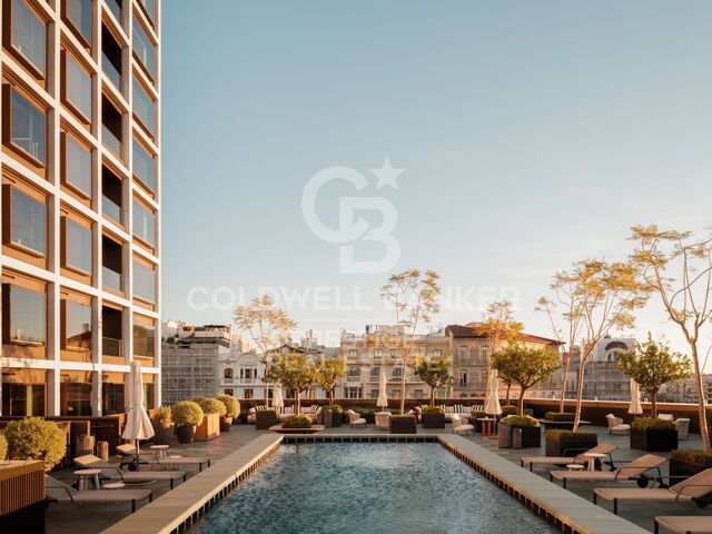 Two-bedroom flat and office for sale in Mandarin Oriental Residences