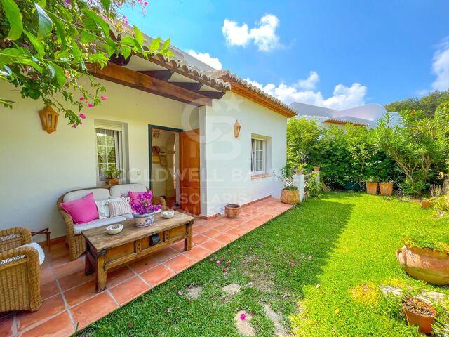 Belle maison jumelée dans l'Urbanización El Rodat, Jávea