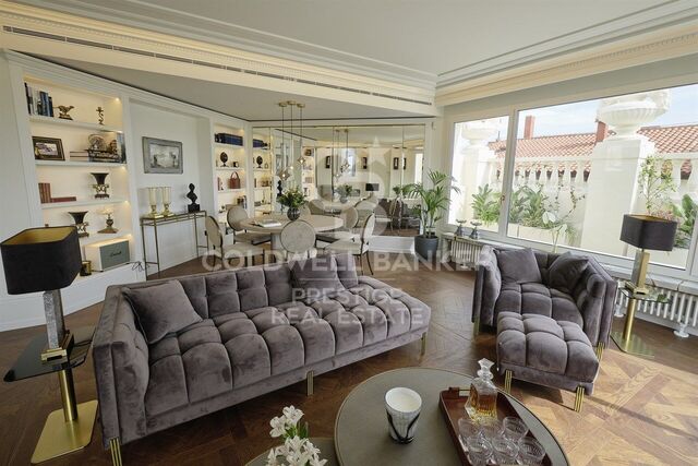 Penthouse for rent in Palacete Belle Epoque 1914 in the Tibidabo area