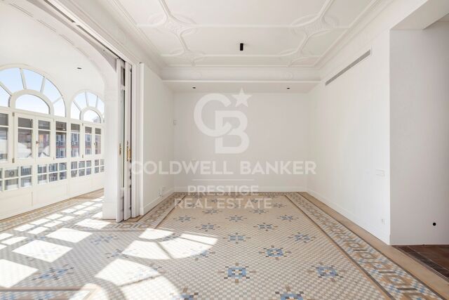 Appartement rénové à vendre à Eixample Derecho