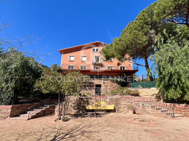 Casa en venta o alquiler en Pedralbes, ideal para consulado o escuela internacional