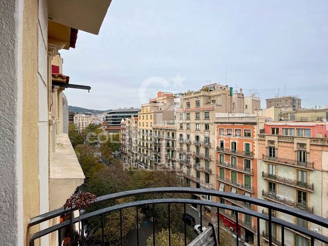 Prestigious flat for temporary rent with views in Rambla Cataluña