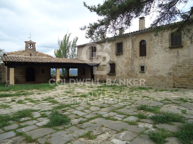 Magnificent farmhouse in Monistrol de Calders. 480Ha