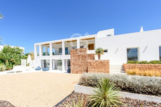 Villa luxueuse à proximité de la ville d'Ibiza et de la plage de Talamanca