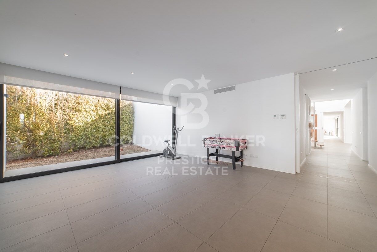 Villa Moderna Benimussa