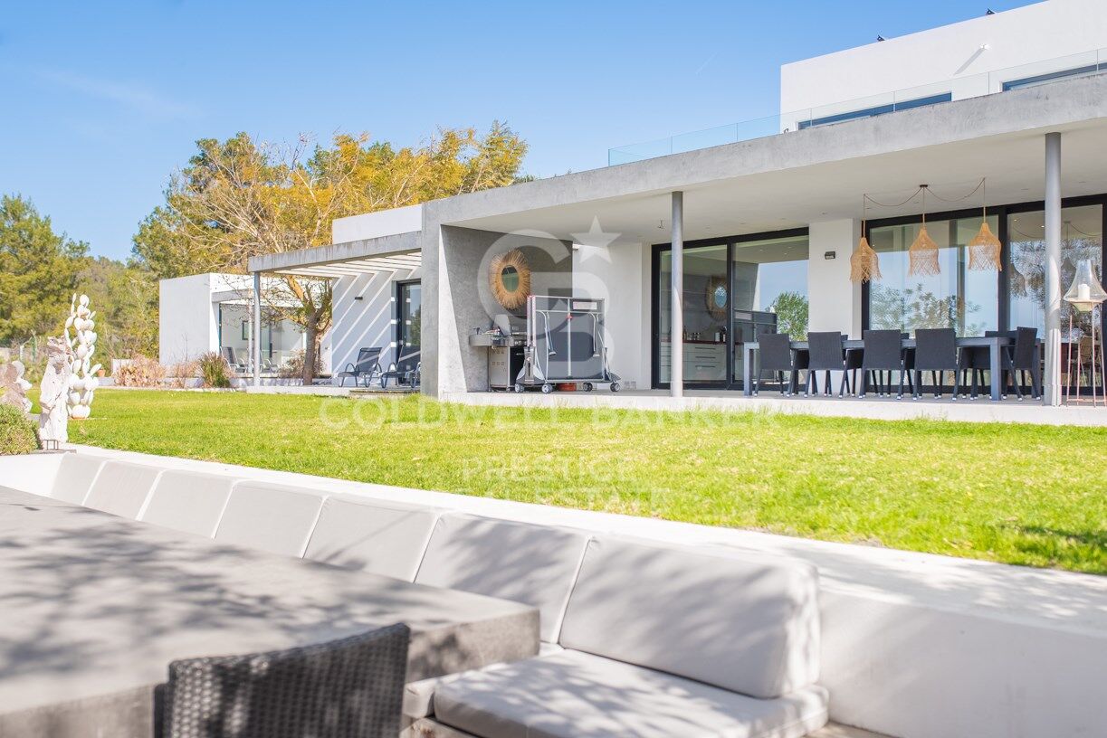 Villa Moderna Benimussa