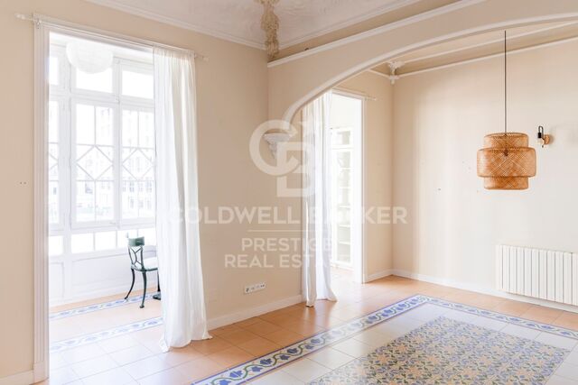 Appartement à vendre dans La Dreta del Eixample, dans un immeuble moderniste.