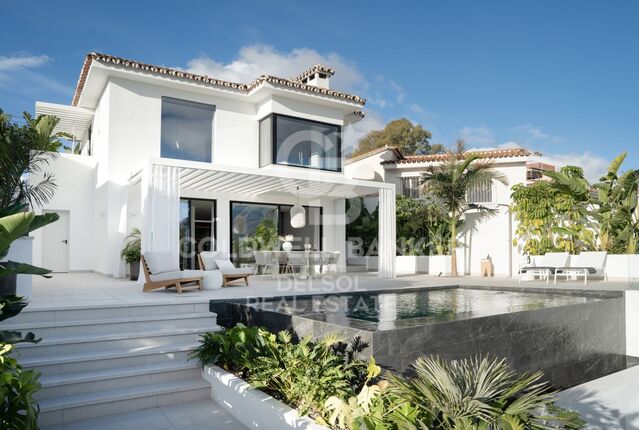 Charmante villa de rénovation au cur de Nueva Andalucia