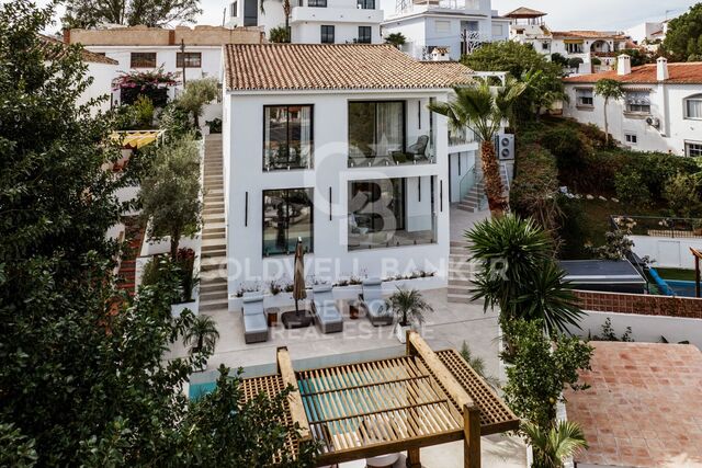 Villa cuidadosamente diseñada de 5 dormitorios cerca de Puerto Banús