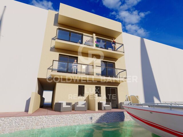 Maison neuve avec amarre en vente à Empuriabrava