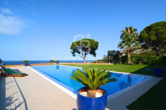 Luxurious villa for sale in the exclusive Aiguablava area, Begur