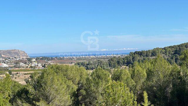 Rustikales Grundstück von 11.000m2 mit Panoramablick auf das Meer und das Tal in Jávea