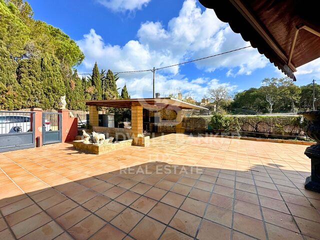 Casa con jardín en Garriguella, pueblo tranquilo del Alt Empordà