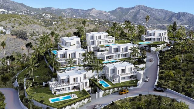 Spectacular contemporary style 4 bedroom villas in Mijas Pueblo with panoramic sea and mountain views.