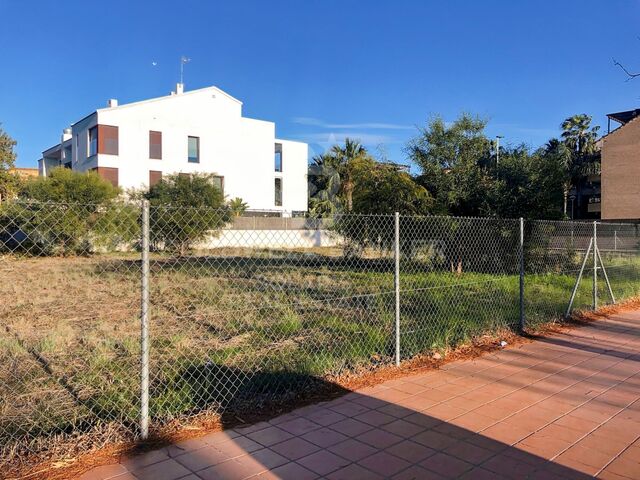 Beautiful urban plot in the city centre of Jávea