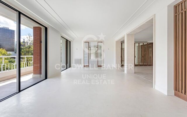 Appartement à vendre de 672m2 et 4 chambres à Paseo de la Castellana, Almagro, Madrid.