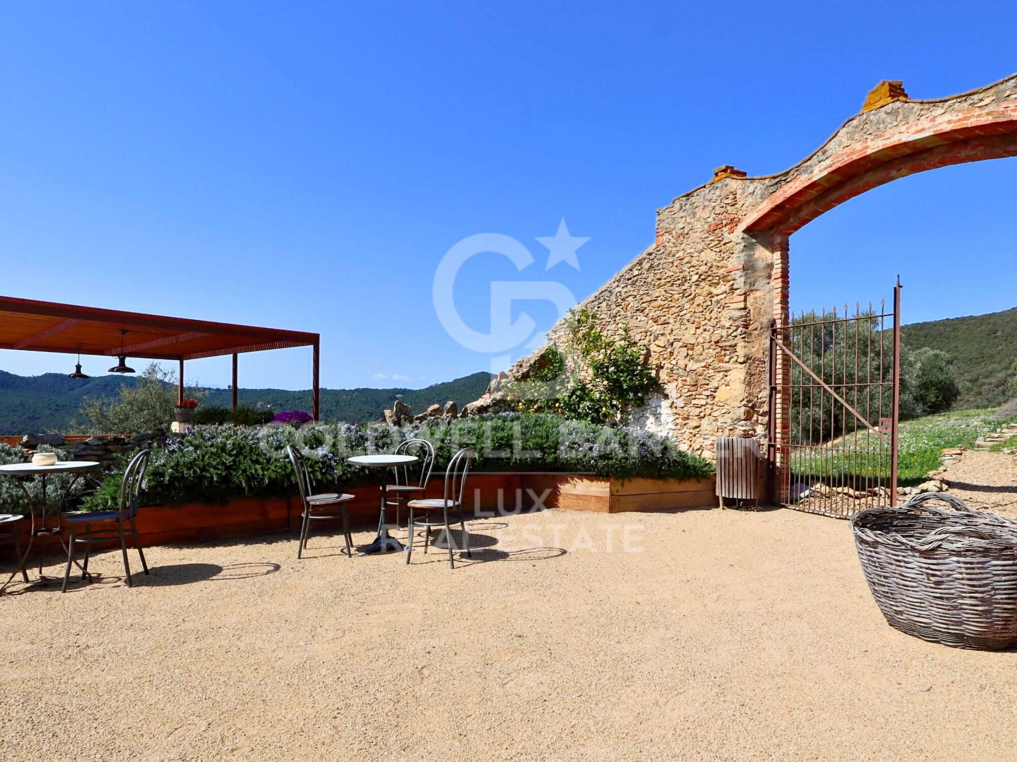 Magnífica propiedad enclavada en Montnegre, cerca de Gerona