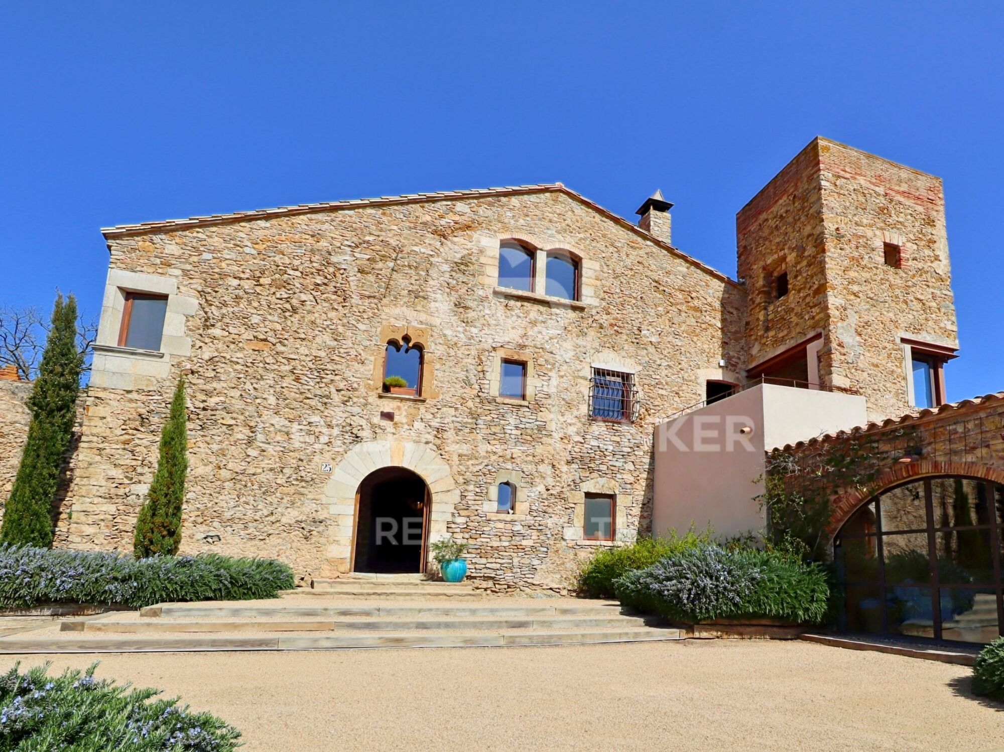 Magnífica propiedad enclavada en Montnegre, cerca de Gerona