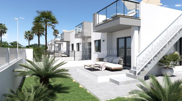 Exclusive Townhouses with Pool just a step away from the Sea in Els Poblets