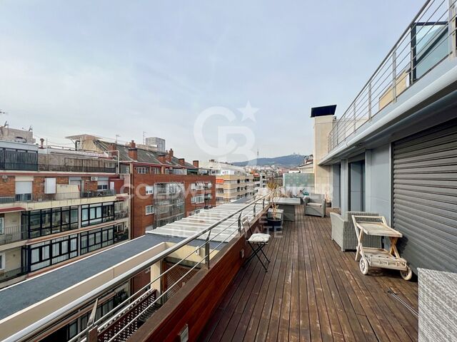 Triplex penthouse avec piscine et multiples teraces à Sant Gervasi Galvany