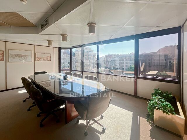 For sale representative office with views on Paseo de Gracia