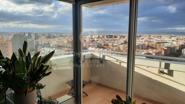 Apartment for sale with panoramic views in Valencia