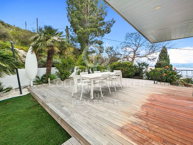 Wohnung mit Meerblick, Terrasse und Garage zum Verkauf in Roses