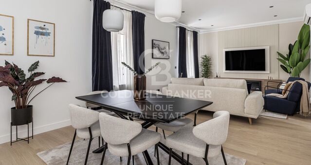 Apartment in Trafalgar completely renovated with terrace.