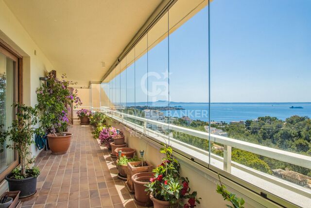 Penthouse exclusif à Cas Catala avec vue imprenable sur la mer