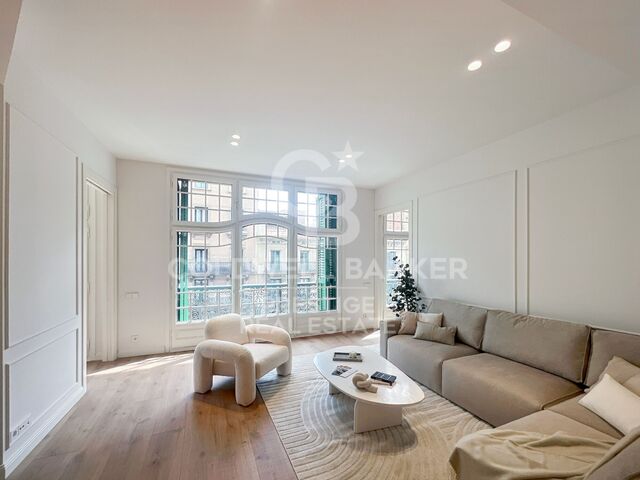Magnificent renovated flat for sale in the Gothic Quarter