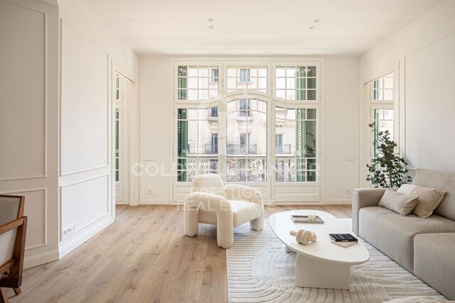 Magnifique appartement rénové à vendre dans le quartier gothique