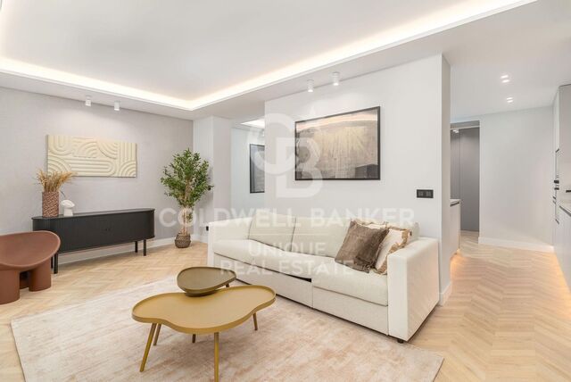Splendid flat for sale in Malasaña, Madrid