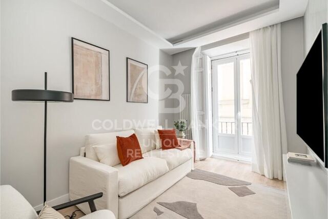 Fantastic flat for sale in Sol