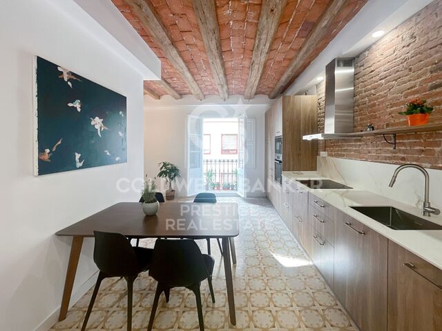 Flat for sale in Poble Sec