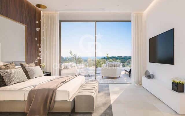 Contemporary luxury villa with panoramic sea views in Elviria