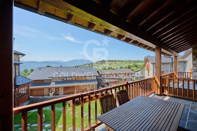 House 4 Bedrooms Triplex Sale Guils de Cerdanya