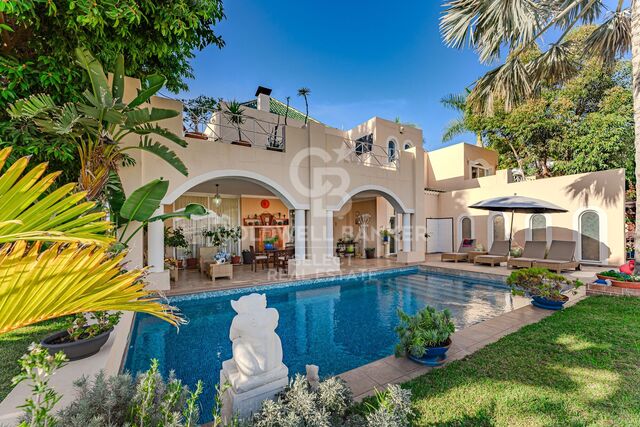 Villa 5 Bedrooms Triplex Sale Adeje