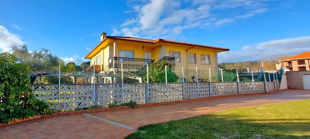 Chalet 8 Bedrooms Sale Sanxenxo