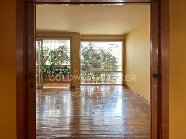 Apartment for sale on the prestigious Pedralbes Avenue