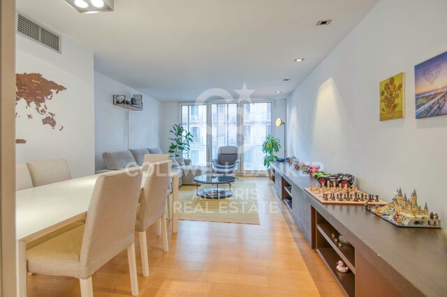 Modern apartment with 2 parking spaces included. Eixample. 'L'Antiga Esquerra de l'Eixample'