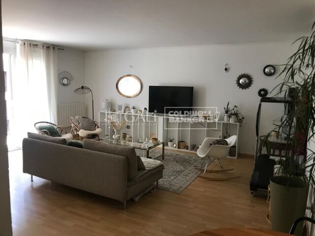 Apartment 2 Bedrooms Sale Encamp