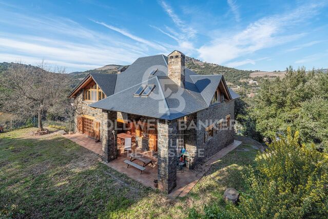 Exklusives Haus mit Aussicht und großem Grundstück in Les Pedritxes