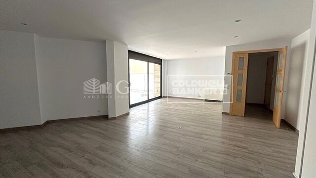 Apartamento 5 habitaciones Venta Andorra la Vella