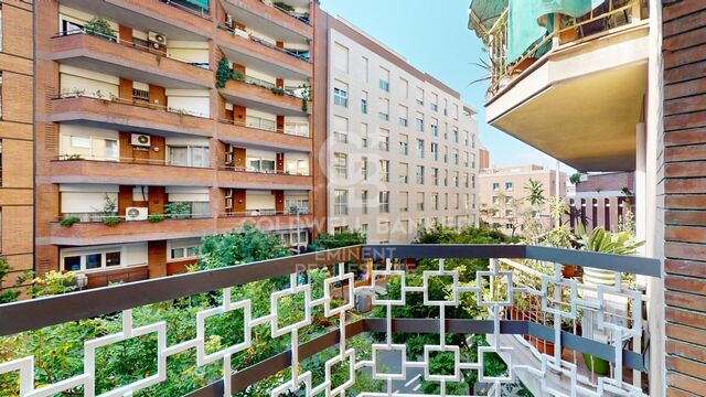 Flat 3 Bedrooms Sale Barcelona