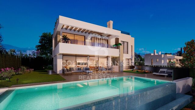 Exclusivas villas independientes en Atalaya, Estepona